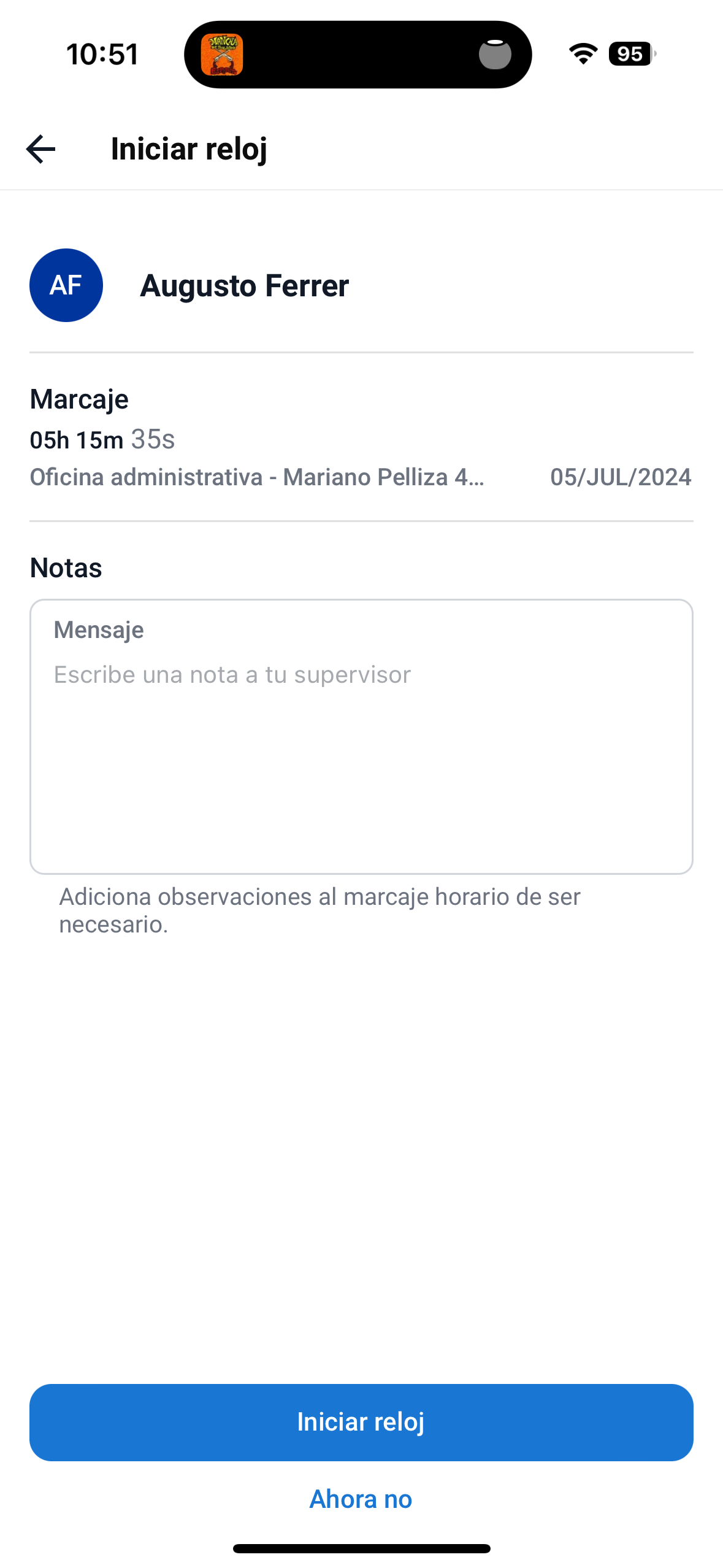 Pantalla de inicio de reloj con campo de comentarios en Humand App