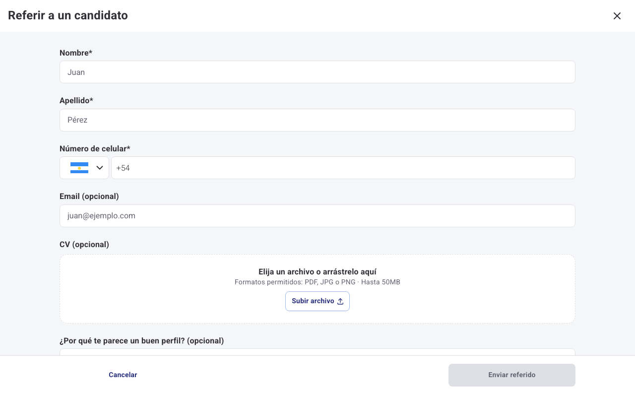 Formulario para referir a un candidato en Humand Web con nombre, apellido, celular y comentario