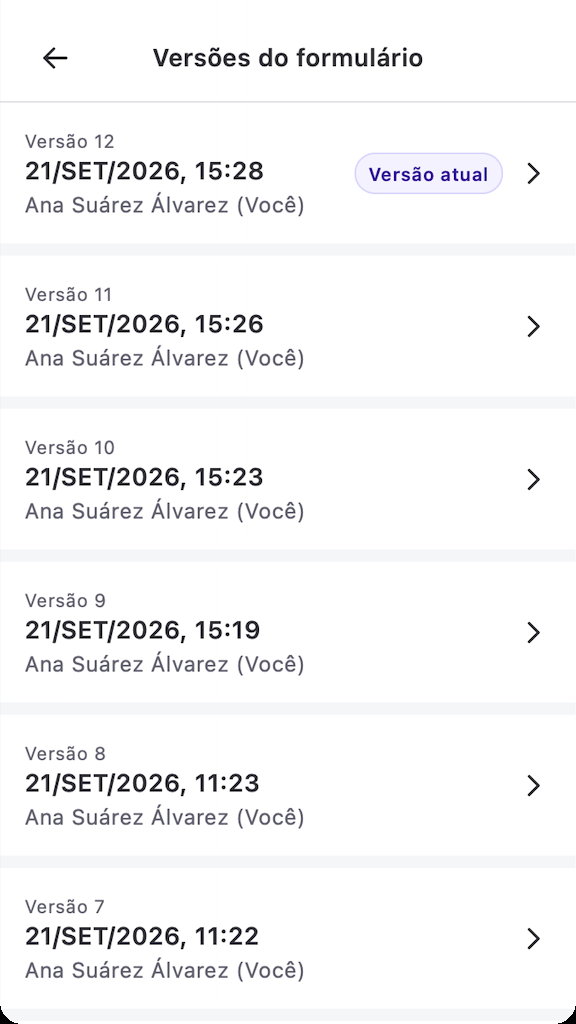 Painel de versões do formulário enviado mostrando a versão atual e versões anteriores