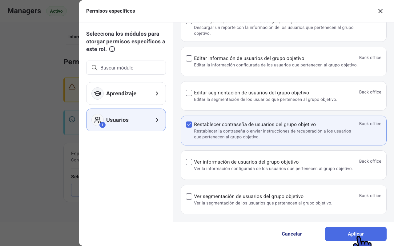 Selector de permisos específicos con Restablecer contraseña de usuarios del grupo objetivo marcado en el módulo Usuarios