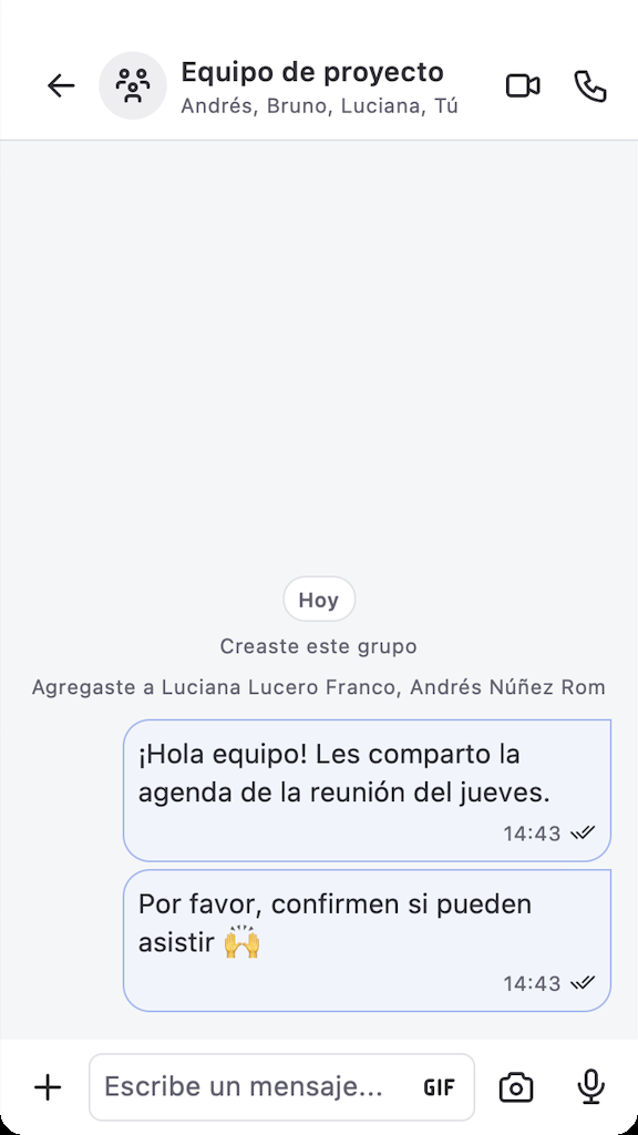 Chat grupal en la app con mensajes enviados